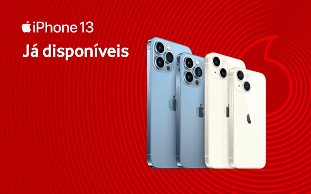 Novos iPhone 13 Pro e 13 em branco e azul na perspetiva traseira  sob um fundo vermelho com logo Vodafone e Apple e com a indicação de "Já disponíveis"